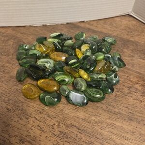 900 gms Green and Yellow Polished Stones